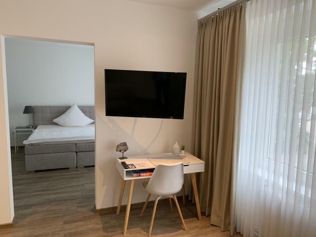 Hotel Und Apartment Garni Eurode Live Герцогенрат Екстер'єр фото